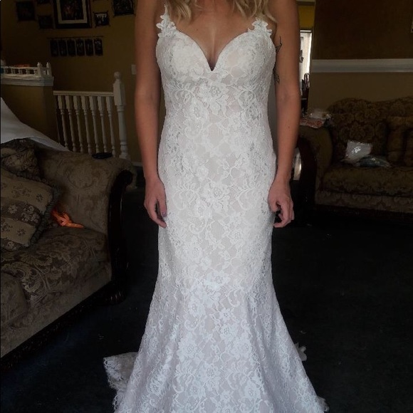Wedding Dress, new. - Picture 1 of 5